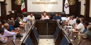 UABCS CELEBRA LA ENTREGA DE 283 DOCUMENTOS ACADÉMICOS EN TRES CEREMONIAS OFICIALES