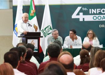 ASISTE GOBERNADOR VMCC A INFORME DEL TITULAR DEL IMSS EN BCS