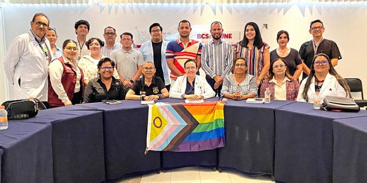 PRESENTA SALUD A COLECTIVOS PROTOCOLO PARA EL ACCESO A SERVICIOS SIN DISCRIMINACIÓN