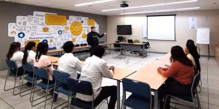 CAPACITA SEDIF A PERSONAL DEL CENTRO ASISTENCIAL INFANTIL LOMA LINDA