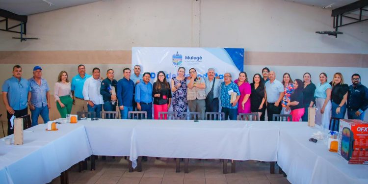 CONMEMORA EDITH AGUILAR DÍA DE LA LIBERTAD DE EXPRESIÓN CON MEDIOS DE COMUNICACIÓN