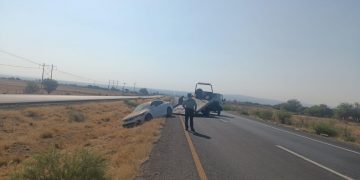 GUARDIA NACIONAL ASEGURA EN ZACATECAS  APROXIMADAMENTE 50 KILOS DE APARENTE  MARIHUANA EN VEHÍCULO ACCIDENTADO