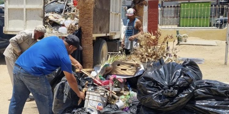 COORDINACIÓN DE PANTEONES INTENSIFICA LABORES DE LIMPIEZA EN PANTEONES DEL MUNICIPIO  DE LOS CABOS