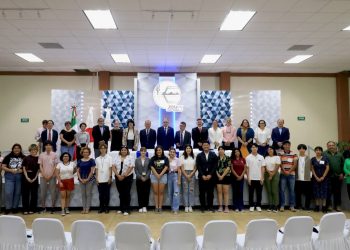 CONCLUYEN CONVOCATORIA DEL PROGRAMA DE FAMILIAS ANFITRIONAS PARA RECIBIR ESTUDIANTES DE LA UNIVERSIDAD DE TOTTORI