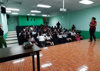 UABCS OFRECE PLATICA SOBRE RESPONSABILIDAD SOCIAL INCLUSIÓN Y NUEVAS MASCULINIDADES A ESTUDIANTES DEL CONALEP