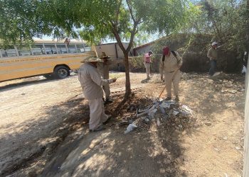 SERVICIOS PÚBLICOS CONTINÚA CON EL RETIRO DE BASURA EN ESCUELAS, CENTROS DE SALUD Y HOSPITALES DE BASURA DEL MUNICIPIO DE LOS CABOS