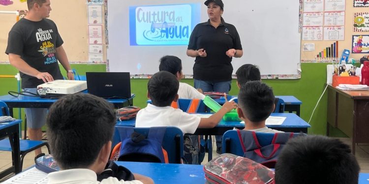 OOMSAPASLC LLEVA PLÁTICAS SOBRE EL CUIDADO DEL AGUA POTABLE A NIÑAS Y NIÑOS DE CABO SAN LUCAS