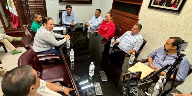 FORMALIZA GOBIERNO DE LOS CABOS DONACIÓN DE TERRENO A FAVOR DEL SINDICATO DE BURÓCRATAS EN CSL