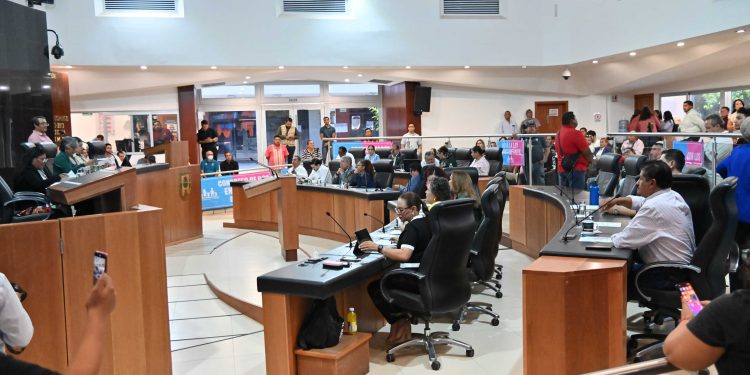 APRUEBA CONGRESO DE BCS CAMBIO DE IDENTIDAD EN ACTAS DE NACIMIENTOS DE MENORES DE EDAD