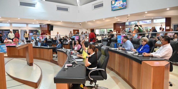 APRUEBAN MODIFICAR LAS ATRIBUCIONES DE JUECES ESPECIALIZADOS EN VIOLENCIA FAMILIAR CONTRA LAS MUJERES