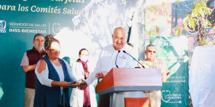 ENTREGA GOBIERNO DE BCS TARJETAS A BENEFICIARIOS DEL PROGRAMA “LA CLÍNICA ES NUESTRA”