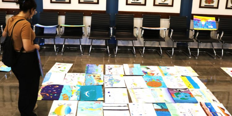 PARTICIPAN MÁS DE 600 ESTUDIANTES EN CONCURSO DE PINTURA “EL NIÑO Y LA MAR”