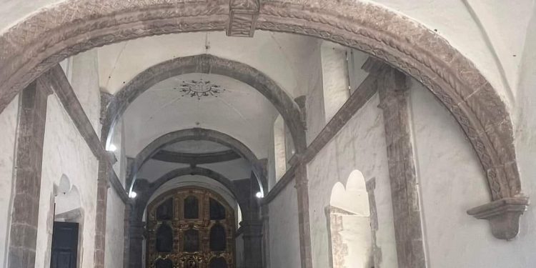 TRAS LAS HUELLAS Por Monserrath Villalejo Baeza