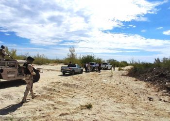 ELABORAN 90 MANTAS DE “GRAFITI TEJIDO” PARA INTERNAS DEL CENTRO DE REINSERCIÓN SOCIAL DE LA PAZ