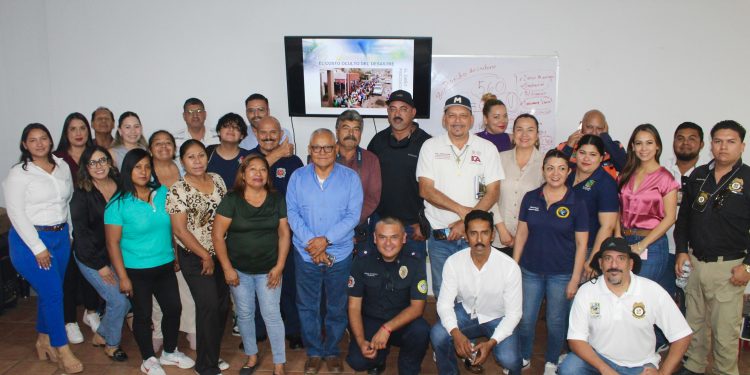 H. CUERPO DE BOMBEROS DE CABO SAN LUCAS LLEVÓ A CABO UNA SERIE DE CONFERENCIAS SOBRE LA PREVENCIÓN EN LA TEMPORADA DE HURACANES 2024
