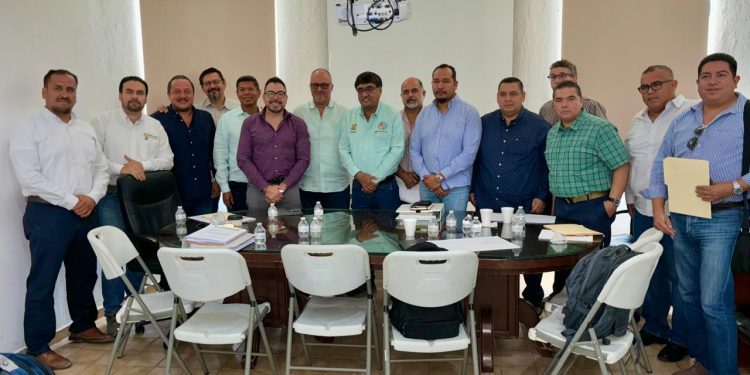 COMPROMETEN EMPRESAS UNA FIANZA ECONÓMICA QUE SERÁ UTILIZADA EN CASO DE NO CONSTRUIR EL PUENTE PEATONAL SOBRE LA CARRETERA SJC-CSL.