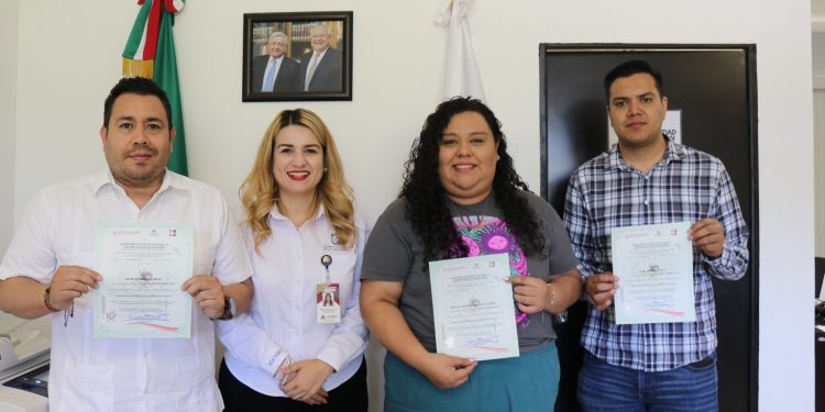 CONCLUYEN TRABAJOS DEL TALLER “MANOS A LA OBRA” PARA MUJERES EN COMONDÚ