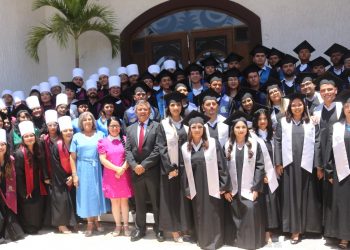 GOBIERNO DEL ESTADO IMPLEMENTA PROGRAMAS Y CAPACITACIÓN EMPRESARIAL EN COMONDÙ