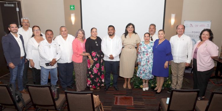 ORGANIZAN FORO PARA SOCIALIZAR INICIATIVA CIUDADANA QUE DARÁ AUTONOMÍA A FISCALÍA ANTICORRUPCIÓN DE BCS