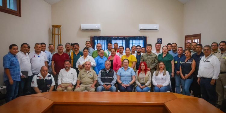 ENCABEZA EDITH AGUILAR LA INSTALACIÓN PERMANENTE DEL CONSEJO DE PROTECCIÓN CIVIL DE MULEGÉ