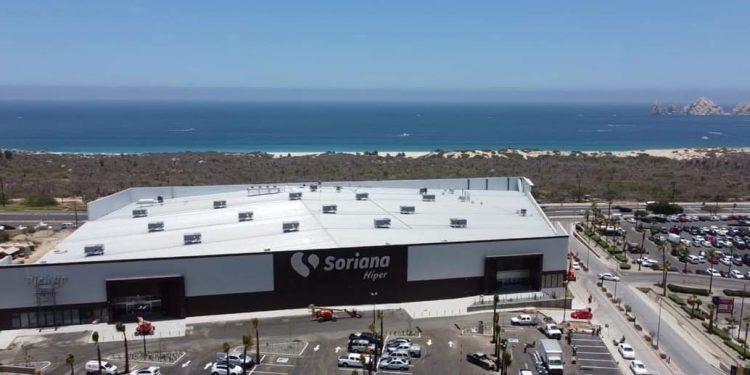 CLAUSURAN NUEVA TIENDA SORIANA POR NO FIRMAR COMPROMISOS CON EL GOBIERNO DE LOS CABOS