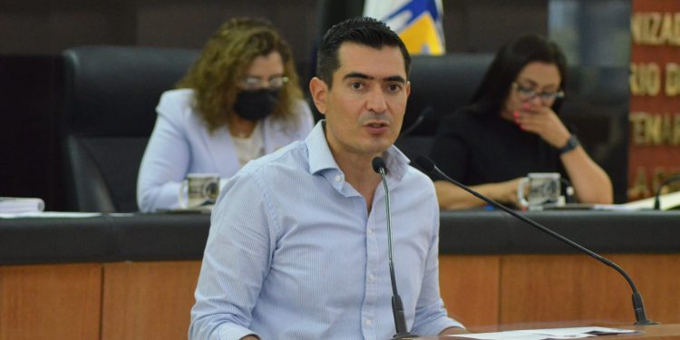 REFORMAN LEY DE PC QUE BENEFICIA A LOS HEROICOS CUERPOS DE BOMBEROS