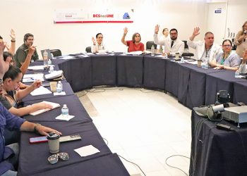 RECONOCE GOBERNADOR SOLIDARIDAD DE ORGANIZACIONES SINDICALES