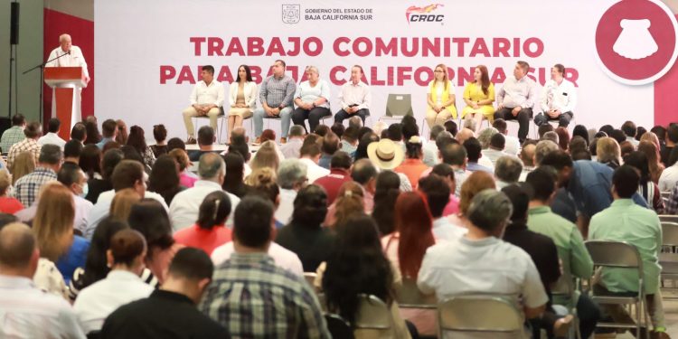 RECONOCE GOBERNADOR SOLIDARIDAD DE ORGANIZACIONES SINDICALES