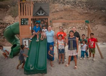 ENTREGA EDITH AGUILAR PARQUE EN LA COLONIA GUERRERO DE SANTA ROSALÍA