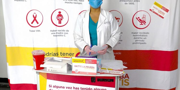 CON PRUEBAS RÁPIDAS, ISSSTE PROMUEVE DIAGNÓSTICO OPORTUNO DE HEPATITIS B Y C