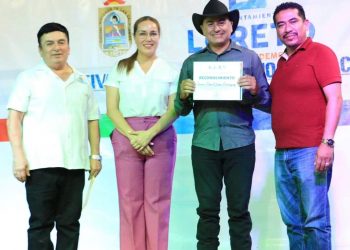 TRAS LAS HUELLAS Por Monserrath Villalejo Baeza