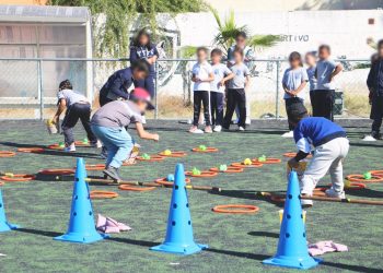 ATIENDE GOBIERNO DE BCS A MANIFESTANTES INCONFORMES SOBRE LEY A FAVOR DEL CAMBIO DE GÉNERO Y NOMBRE