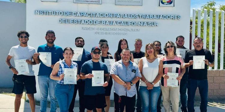 SOSTIENE VMCC ENCUENTRO “A MITAD DEL CAMINO” CON SERVIDORES PÚBLICOS DE GOBIERNO ESTATAL