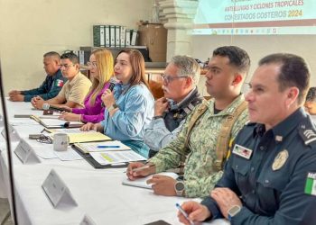 TRAS LAS HUELLAS Por Monserrath Villalejo Baeza