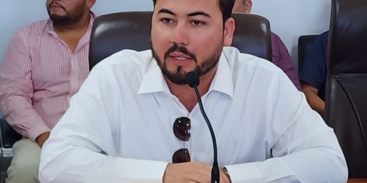 INICIA EL PRIMER CICLO DE NEBULIZACIÓN ESPACIAL EN DISTINTAS COLONIAS DE CABO SAN LUCAS CONTRA EL MOSCO TRANSMISOR DE DENGUE, ZIKA Y CHIKUNGUNYA.