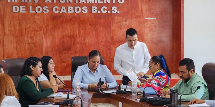 DIRECCIÓN DE FOMENTO ECONÓMICO PRESENTÓ EL 95% DE AVANCE EN SU INFORME PRELIMINAR ANTE LA COMISIÓN MIXTA PARA LA VIGILANCIA DEL DESARROLLO DEL PROCESO DE ENTREGA – RECEPCIÓN.