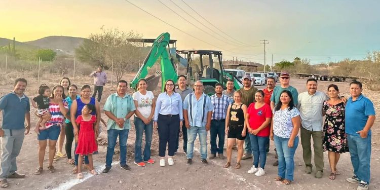 TRAS LAS HUELLAS Por Monserrath Villalejo Baeza