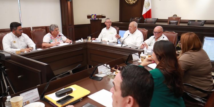 ENCABEZA GOBERNADOR VMCC TERCERA SESIÓN ORDINARIA DEL CONSEJO DE ADMINISTRACIÓN DE LA JEC