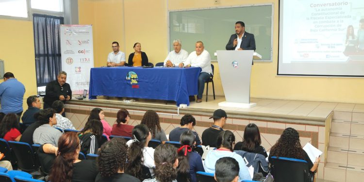 PRESENTARÁN ANTE EL LEGISLATIVO INICIATIVA PARA DAR AUTONOMÍA CONSTITUCIONAL A FISCALÍA ANTICORRUPCIÓN