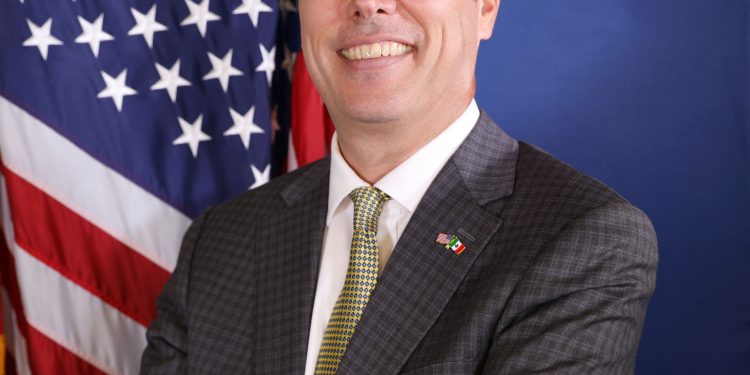 NUEVO CÓNSUL GENERAL DE LOS ESTADOS UNIDOS EN TIJUANA CHRISTOPHER TEAL