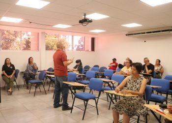 DOCENTES DE LENGUAS EXTRANJERAS EN LA UABCS SE CAPACITAN EN ESTRATEGIAS INNOVADORAS Y DINÁMICAS PARA EL AULA