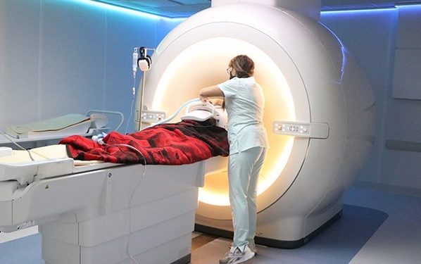 GOBIERNO ESTATAL EQUIPÓ CON RESONADOR MAGNÉTICO AL HOSPITAL SALVATIERRA