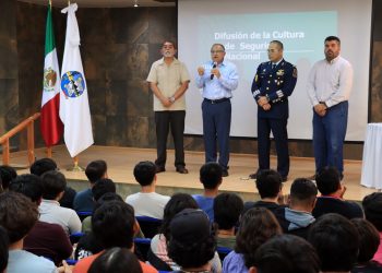 UABCS Y SEDENA FOMENTAN DIÁLOGO SOBRE CULTURA DE SEGURIDAD NACIONAL A TRAVÉS DE CONFERENCIA MAGISTRAL