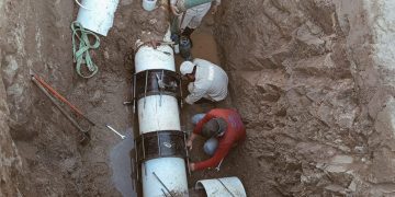 REALIZÓ OOMSAPAS LOS CABOS REPARACIÓN DE FUGA DE ACUEDUCTO EN PLANTA DESALINIZADORA DE CSL