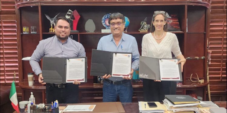 GOBIERNO DE LOS CABOS FIRMÓ CONVENIO DE COLABORACIÓN CON LA UNIVERSIDAD CENTER UME