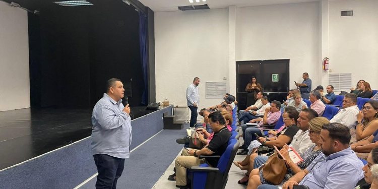 ULTIMAN DETALLES PARA EL 3ER INFORME DE GOBIERNO DEL ALCALDE OSCAR LEGGS CASTRO