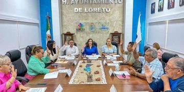 TRAS LAS HUELLAS Por Monserrath Villalejo Baeza