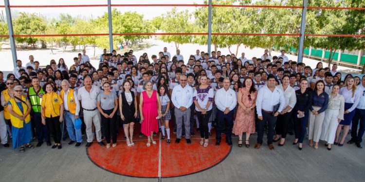 10 MIL ESTUDIANTES DE CECYTEBCS INICIAN CICLO ESCOLAR 2024-2025