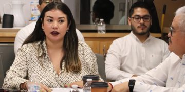 SUPERVISA GOBERNADOR DE BCS OBRAS   DE MEJORAMIENTO URBANO EN MULEGÉ