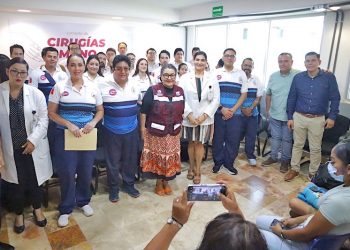 ENCABEZA GOBERNADOR VMCC INICIO DEL CICLO ESCOLAR 2024-2025 EN BCS